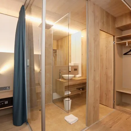 Im Zentrum Fuer Visionen Hotel Puch bei Hallein