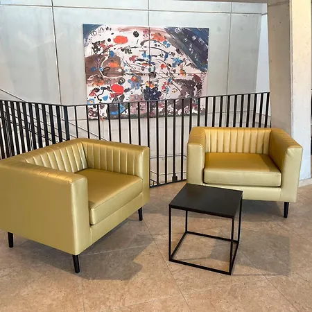 Hotel Im Zentrum Fuer Visionen