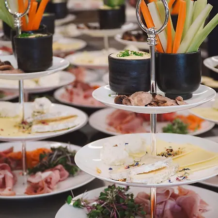 Hotel Im Zentrum Fuer Visionen Puch bei Hallein