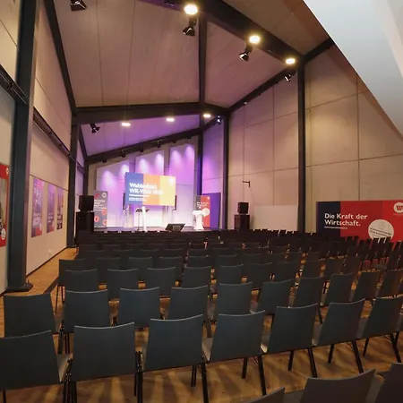 Hotel Im Zentrum Fuer Visionen