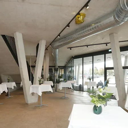 Hotel Im Zentrum Fuer Visionen