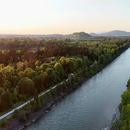 Im Zentrum Fuer Visionen Ξενοδοχείο Puch bei Hallein