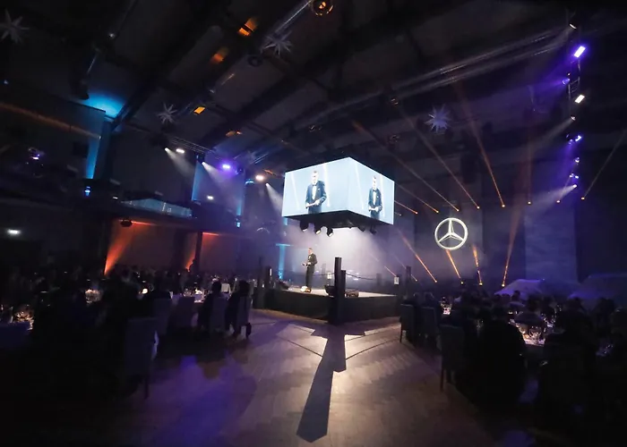 Im Zentrum Fuer Visionen Puch bei Hallein